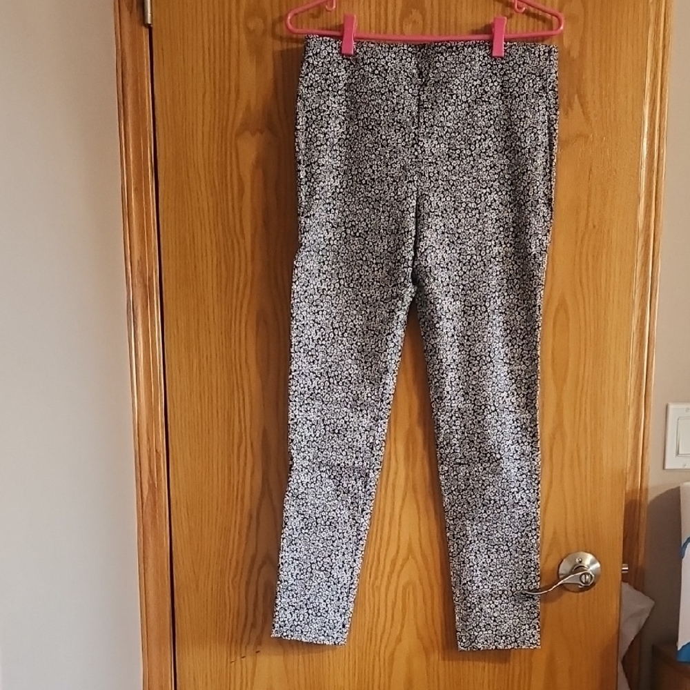 Micheal Kors Black and White Patterned Leggings